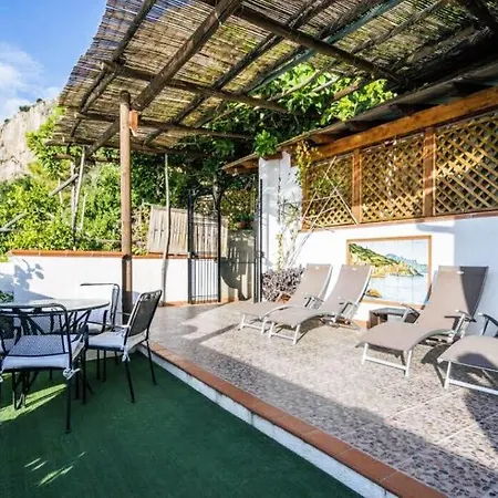Lena Holiday home